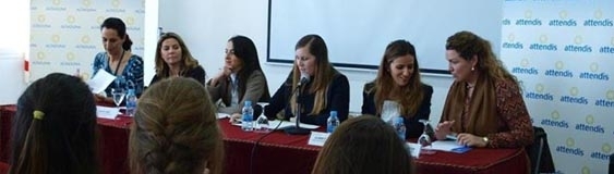 Rocío Rentero, partner of the study, in the round table “Current political and economic situation in Almeria”